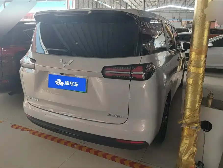 Wuling Starlight 730 New Energy — фото 8