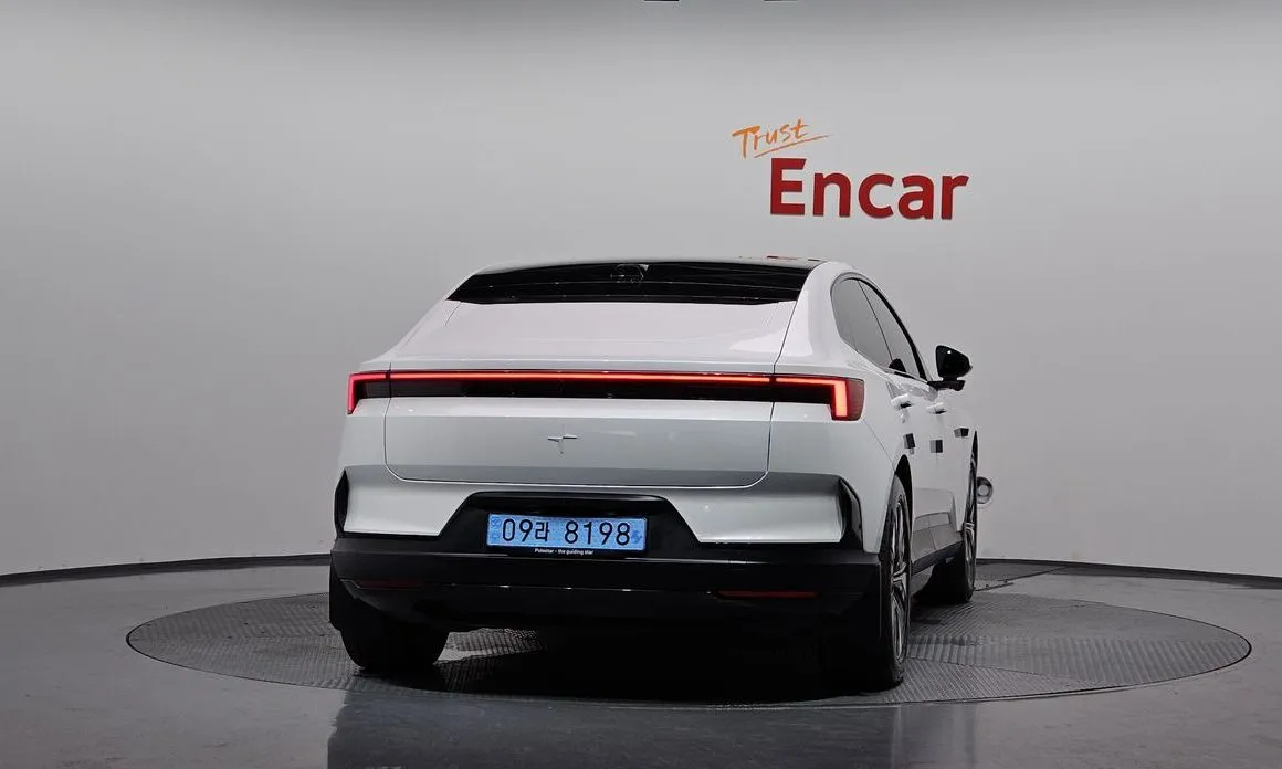 Polestar Polestar 4 — фото 9