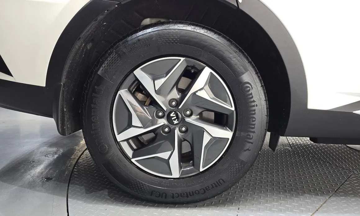 Kia Sorento — фото 4