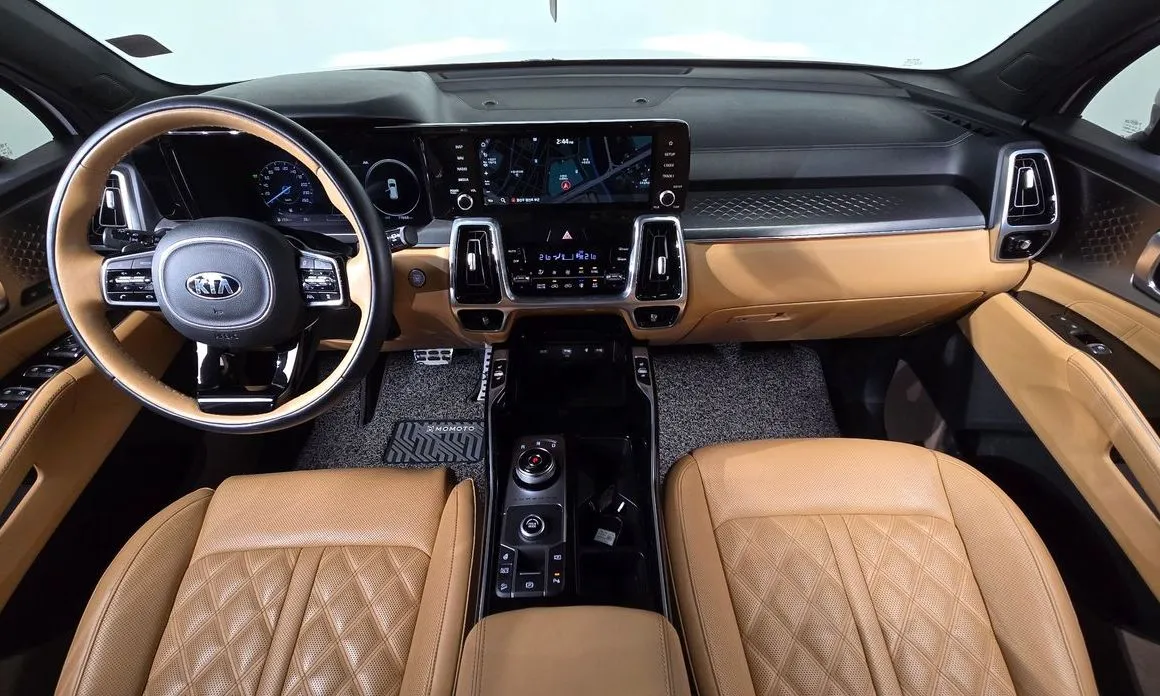 Kia Sorento — фото 10
