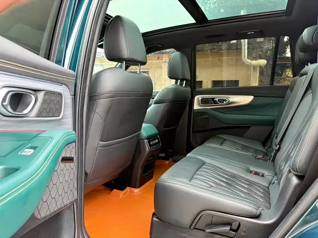 GAC Motor Trumpchi GS8 — фото 4