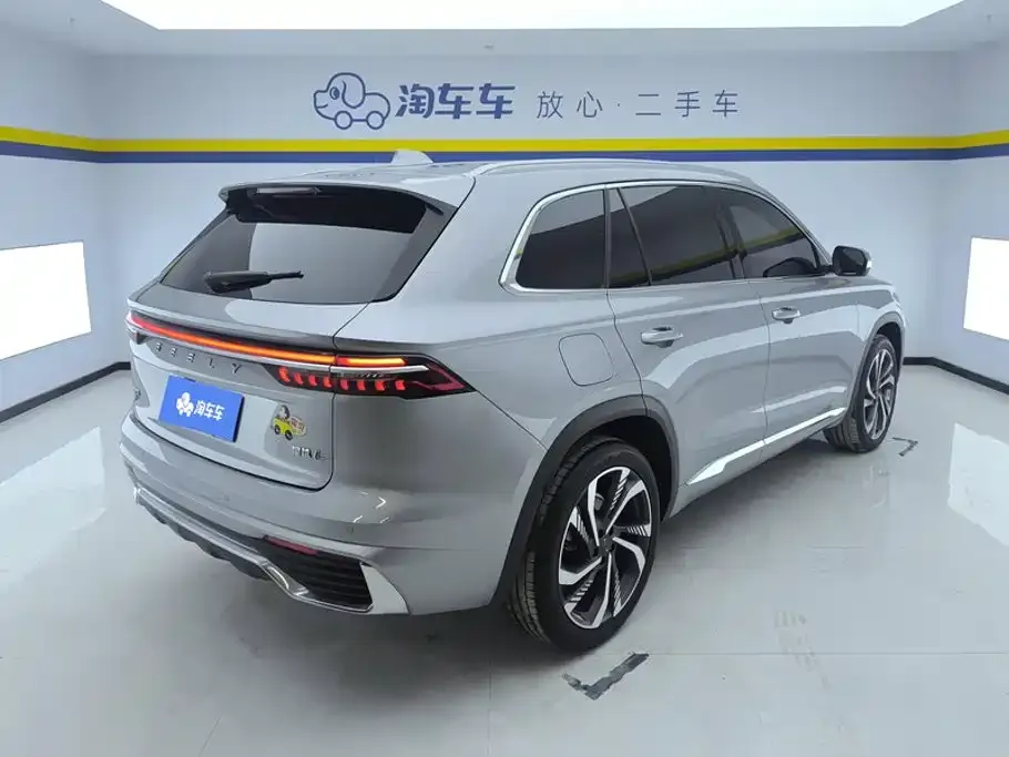Geely Xingyue L — фото 9