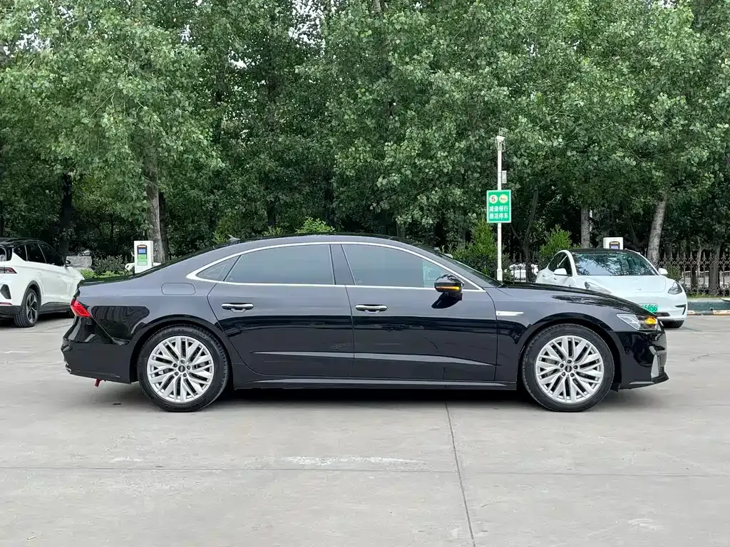 Audi A7L — фото 6