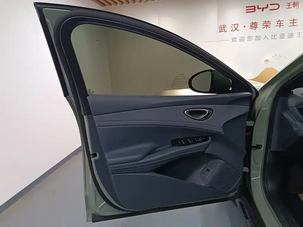 BYD Seal 06GT — фото 7
