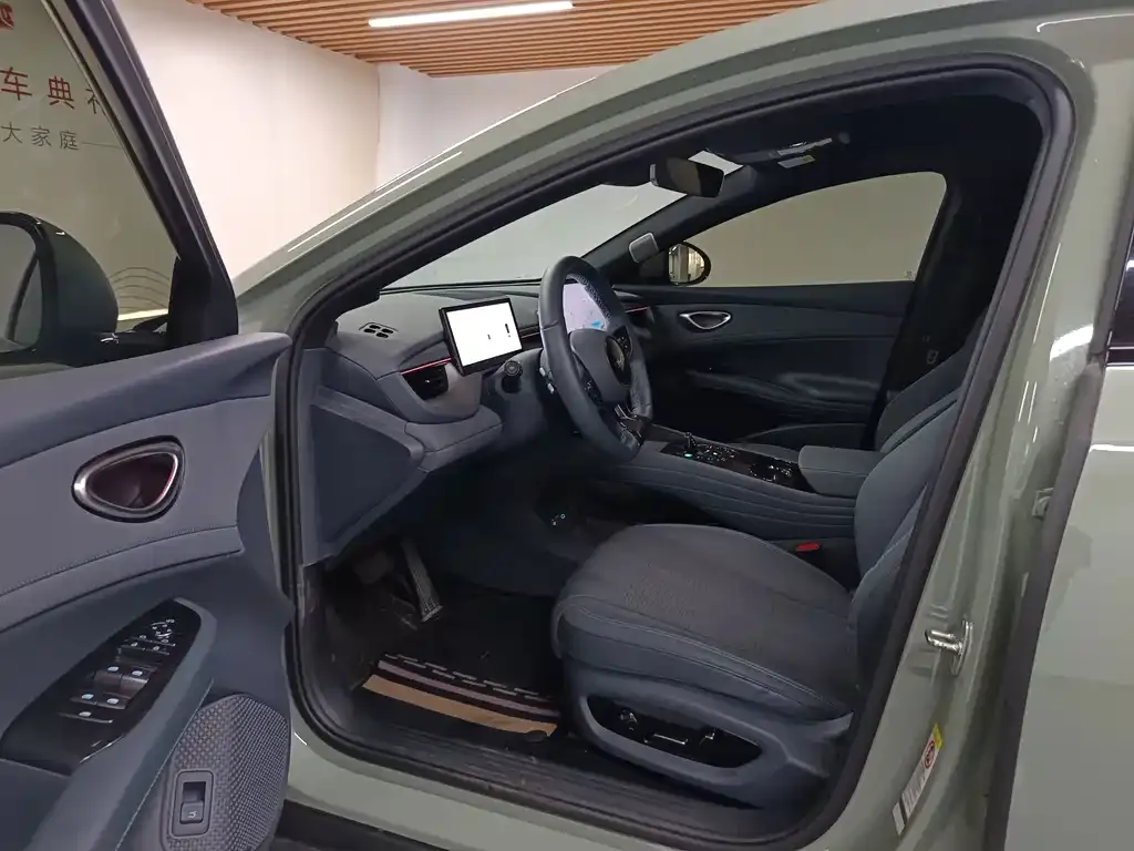 BYD Seal 06GT — фото 9
