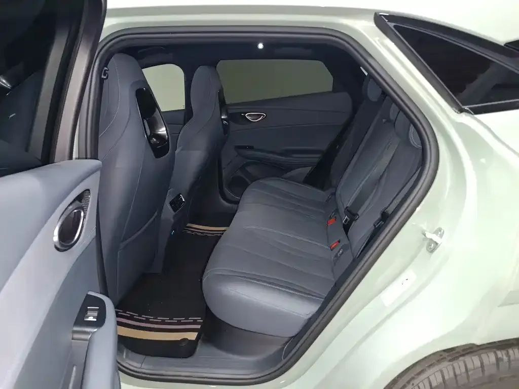 BYD Seal 06GT — фото 8