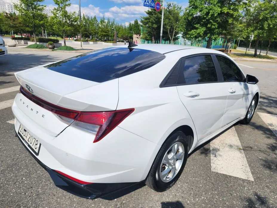 Hyundai AVANTE — фото 3