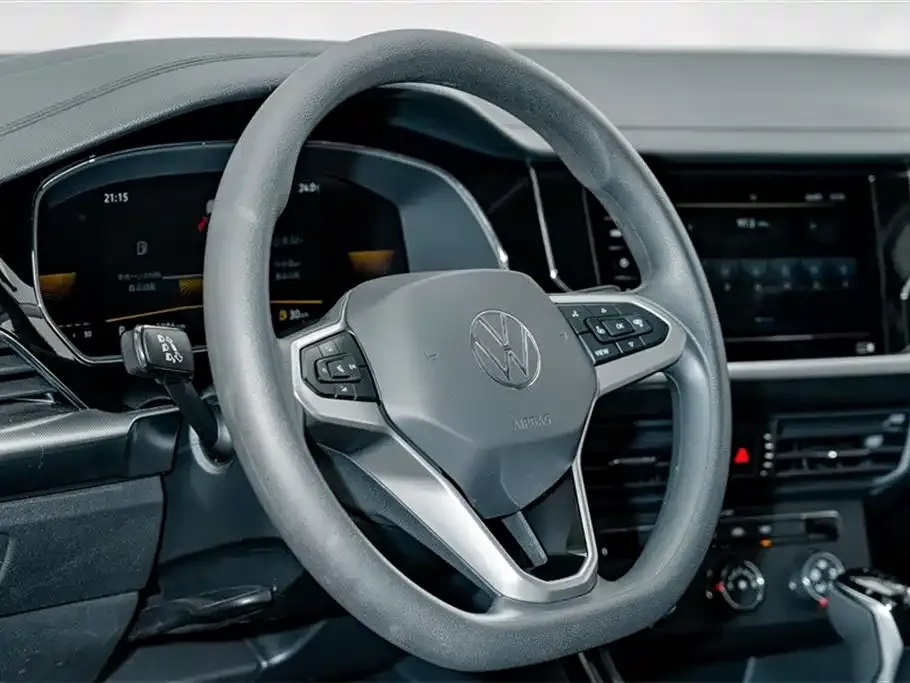 Volkswagen Passat — фото 4