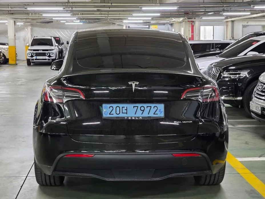 Tesla Model Y 2023 из KR, фото 9