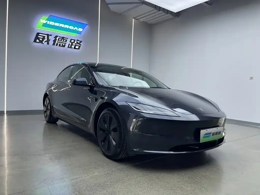 Tesla Model 3 — фото 5