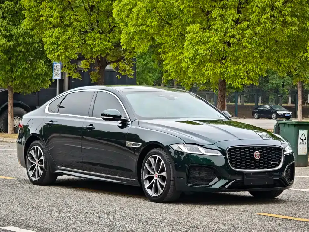 Jaguar XFL — фото 10