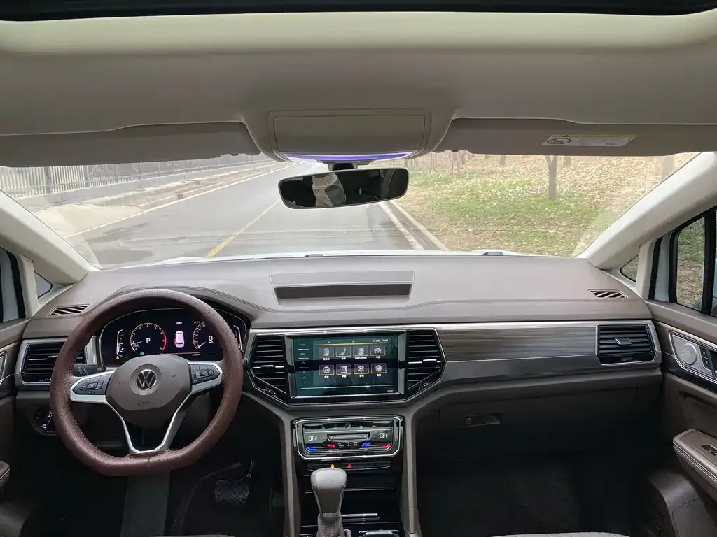 Volkswagen Viloran 2022 из CN, фото 6