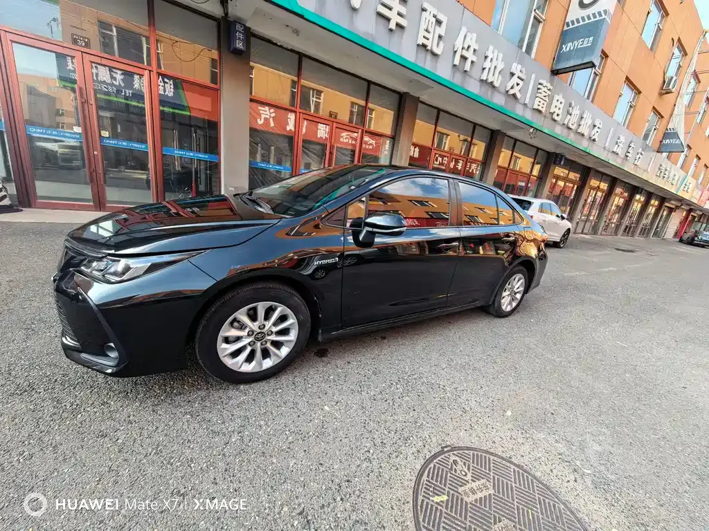 Toyota Corolla — фото 6