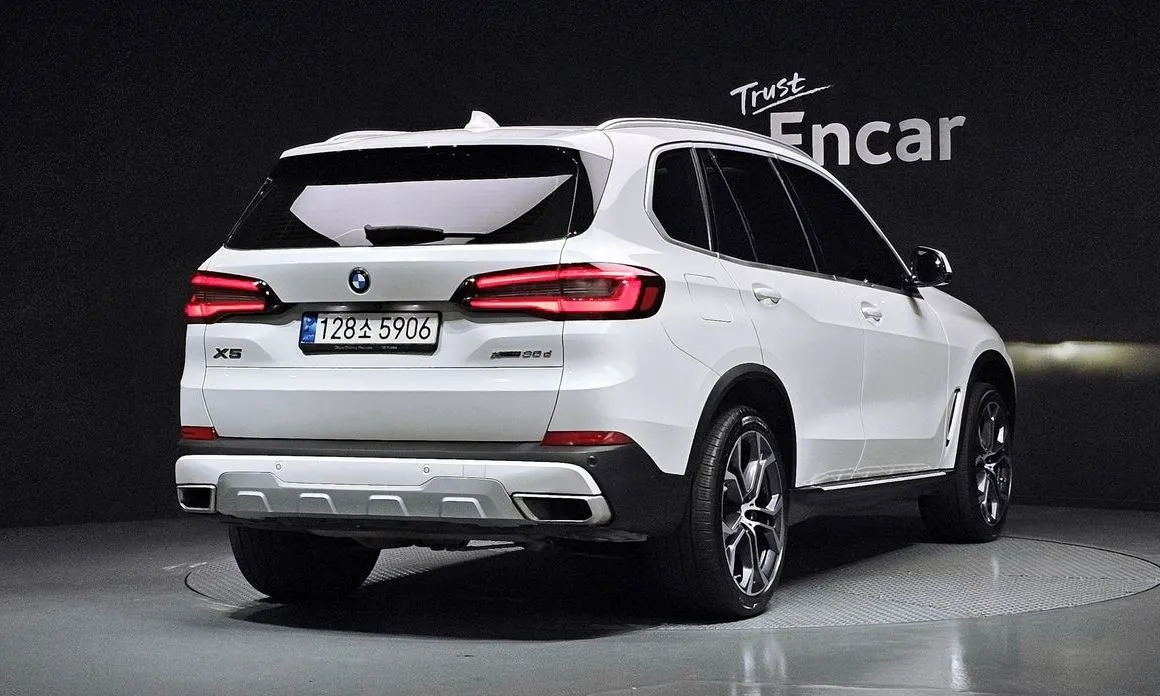 BMW X5 — фото 9