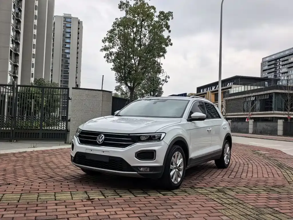 Volkswagen T-Roc 2023 из CN, фото 8