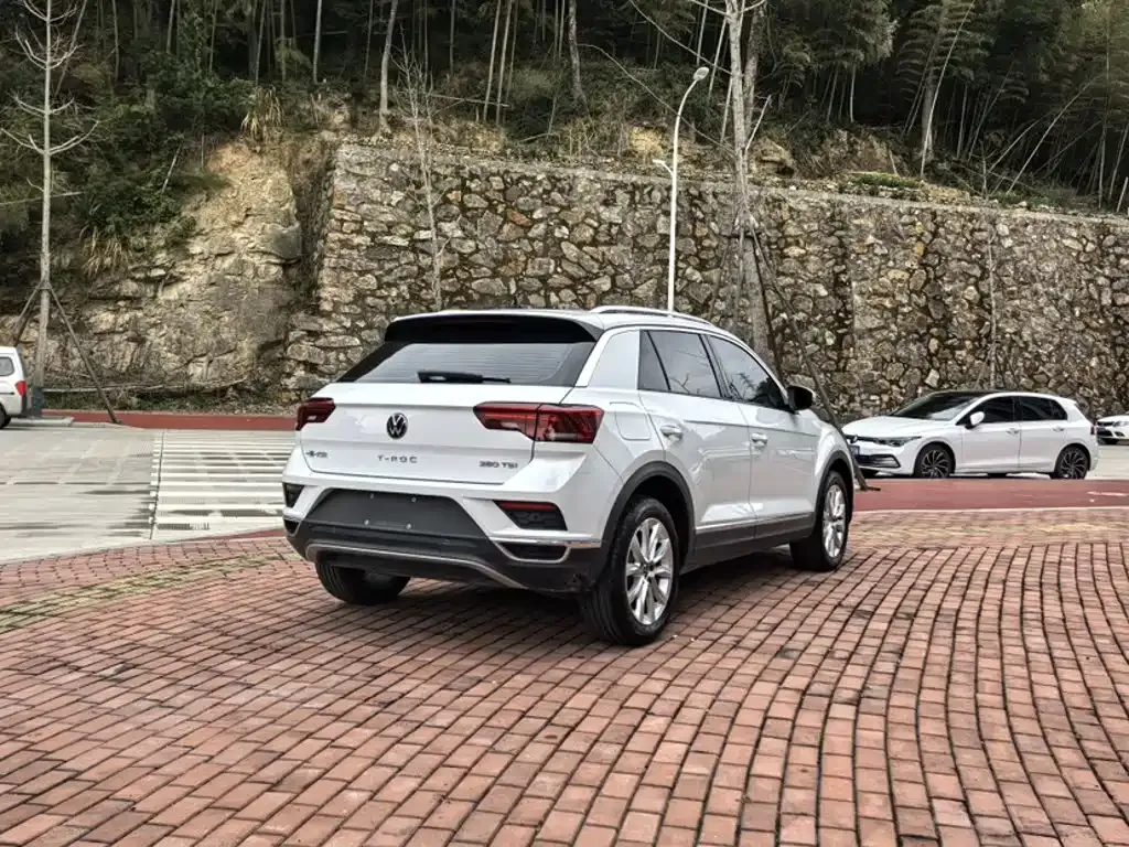 Volkswagen T-Roc 2023 из CN, фото 9