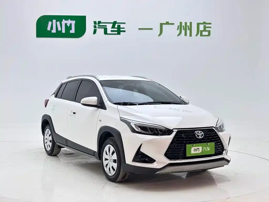 Toyota Yaris L — фото 4