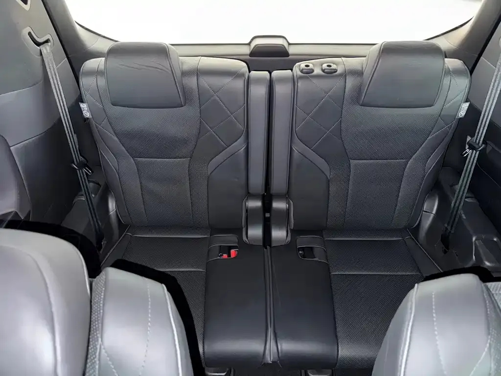 Toyota Alphard — фото 3