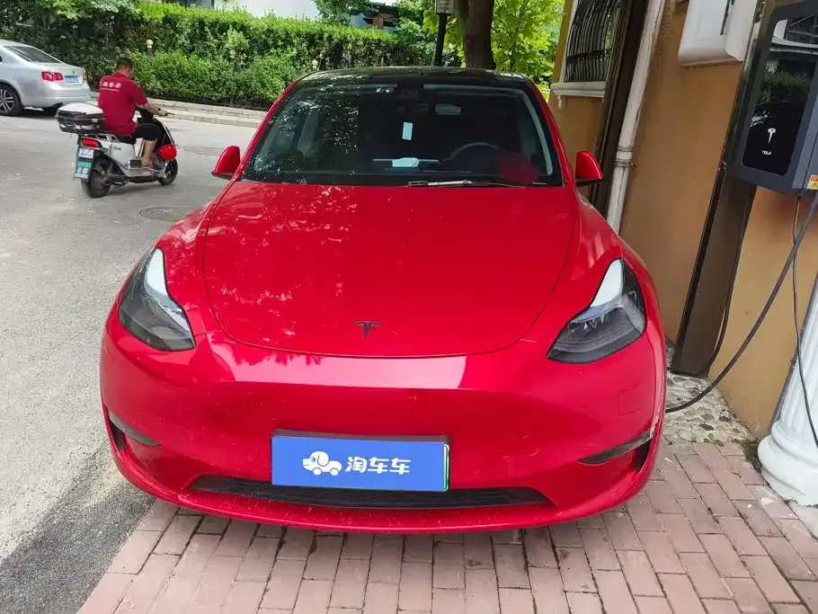 Tesla Model Y — фото 7