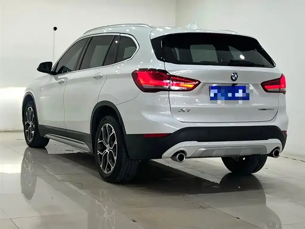 BMW X1 — фото 2