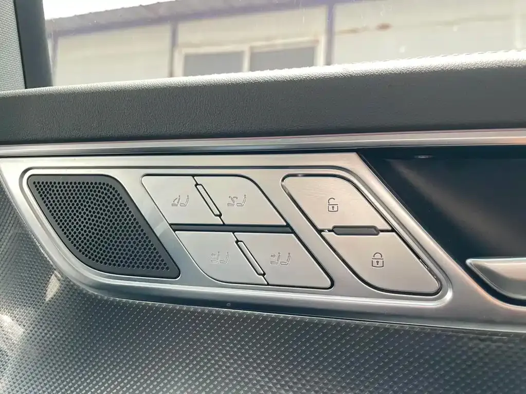 Audi A7L — фото 4