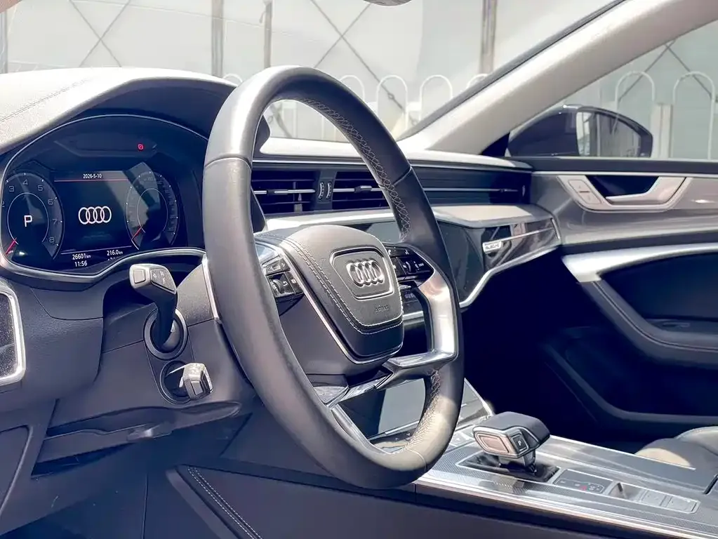 Audi A7L — фото 3