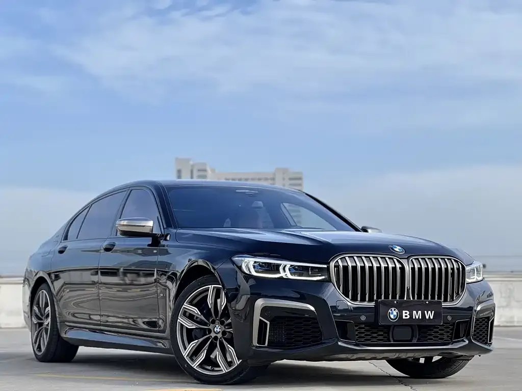 BMW 7 Series — фото 5