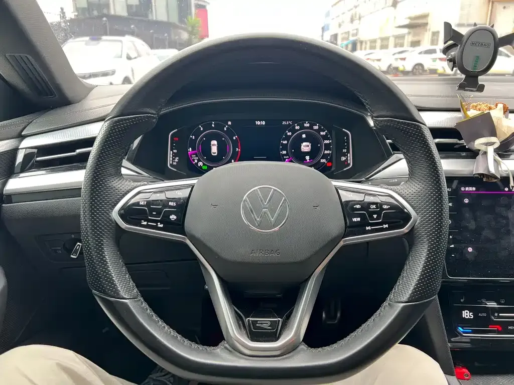 Volkswagen CC 2023 из CN, фото 7