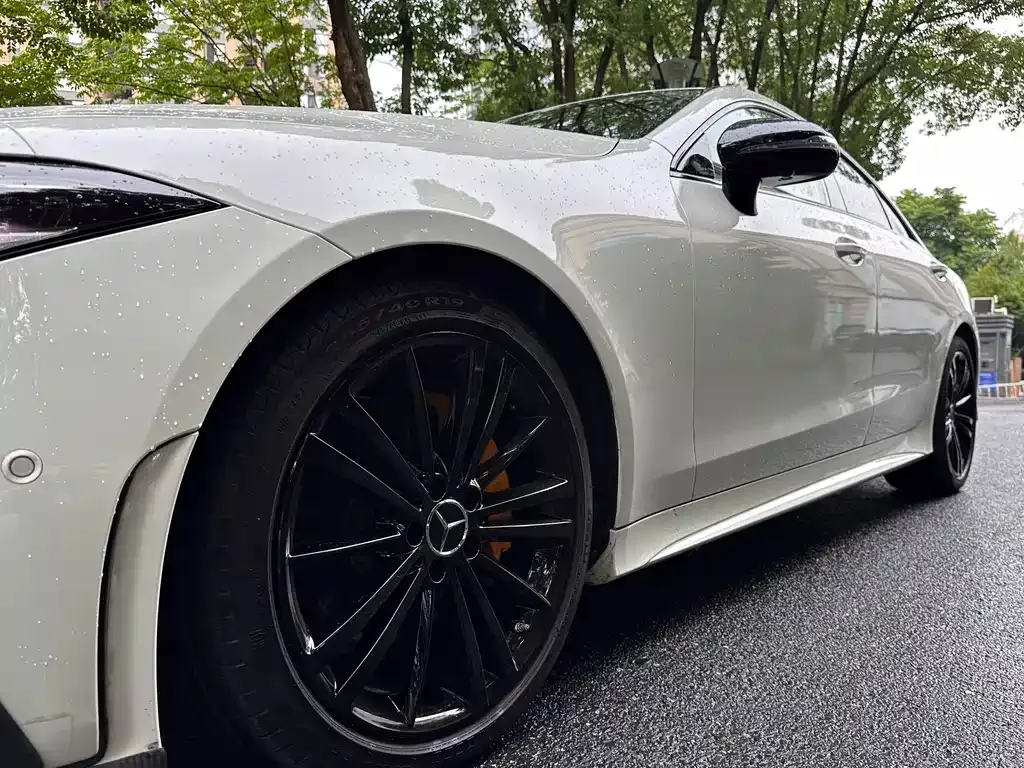 Mercedes-Benz CLS — фото 4