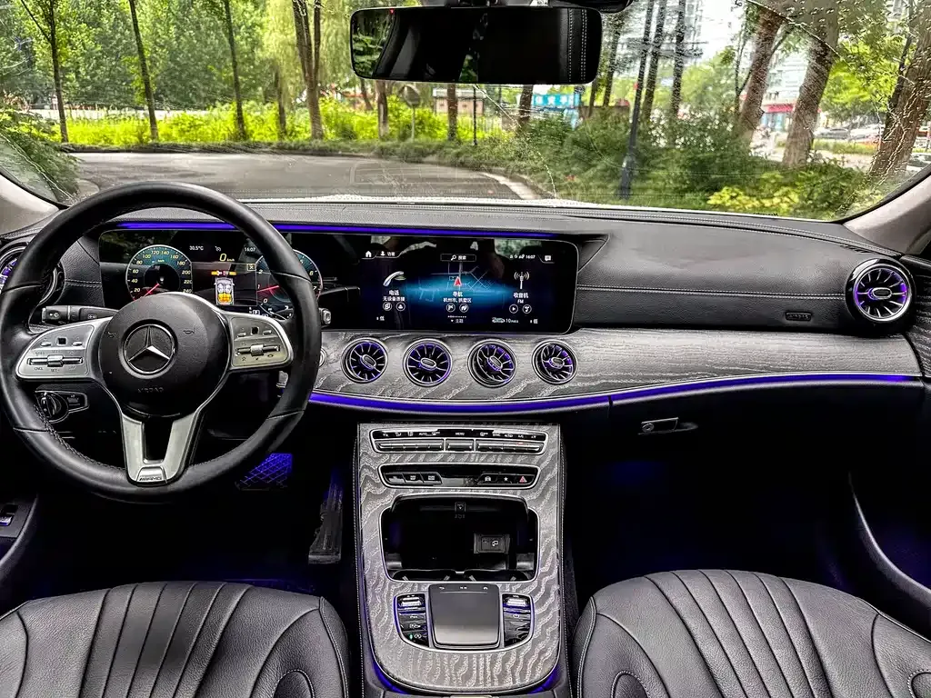 Mercedes-Benz CLS — фото 8