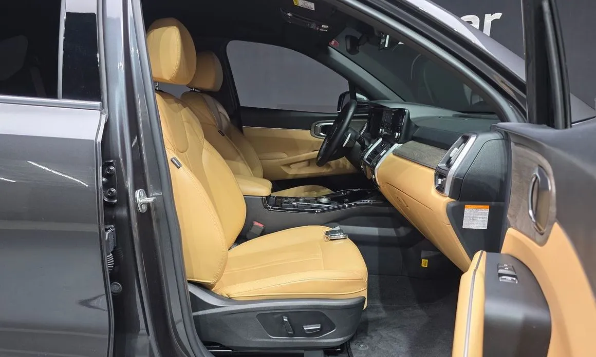 Kia Sorento — фото 8