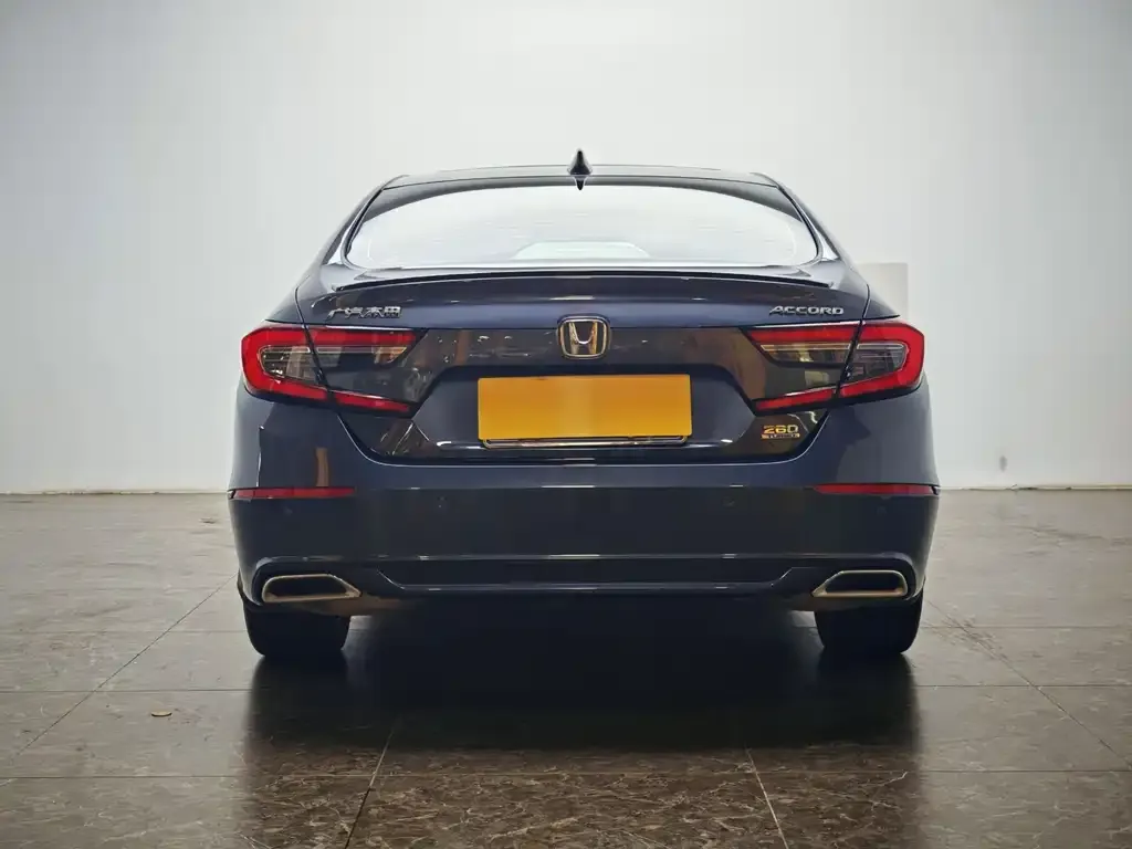 Honda Accord — фото 7