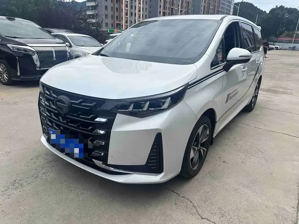 GAC Motor Trumpchi M6 — фото 1