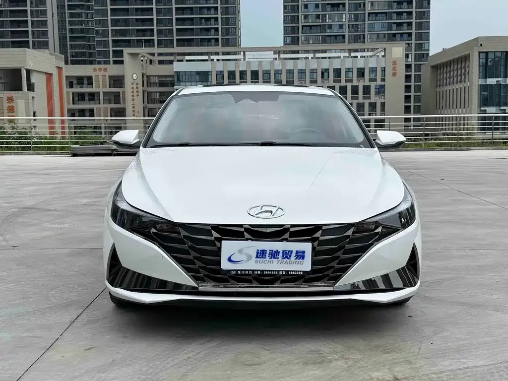 Hyundai Elantra — фото 8