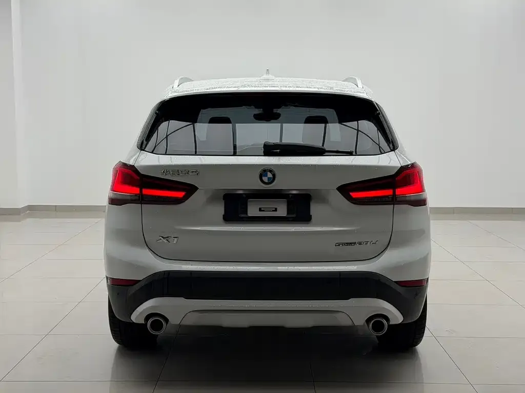 BMW X1 — фото 3