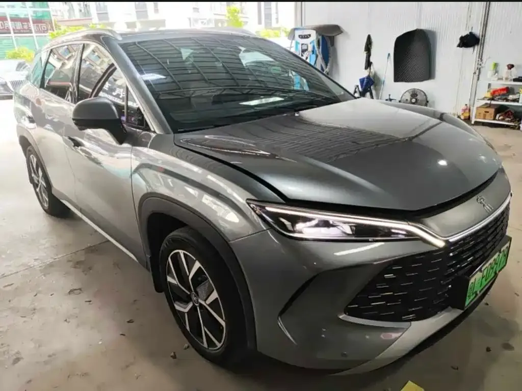 BYD L DM-i — фото 4