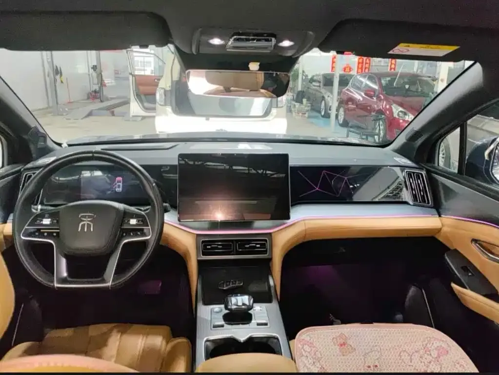 BYD L DM-i — фото 2