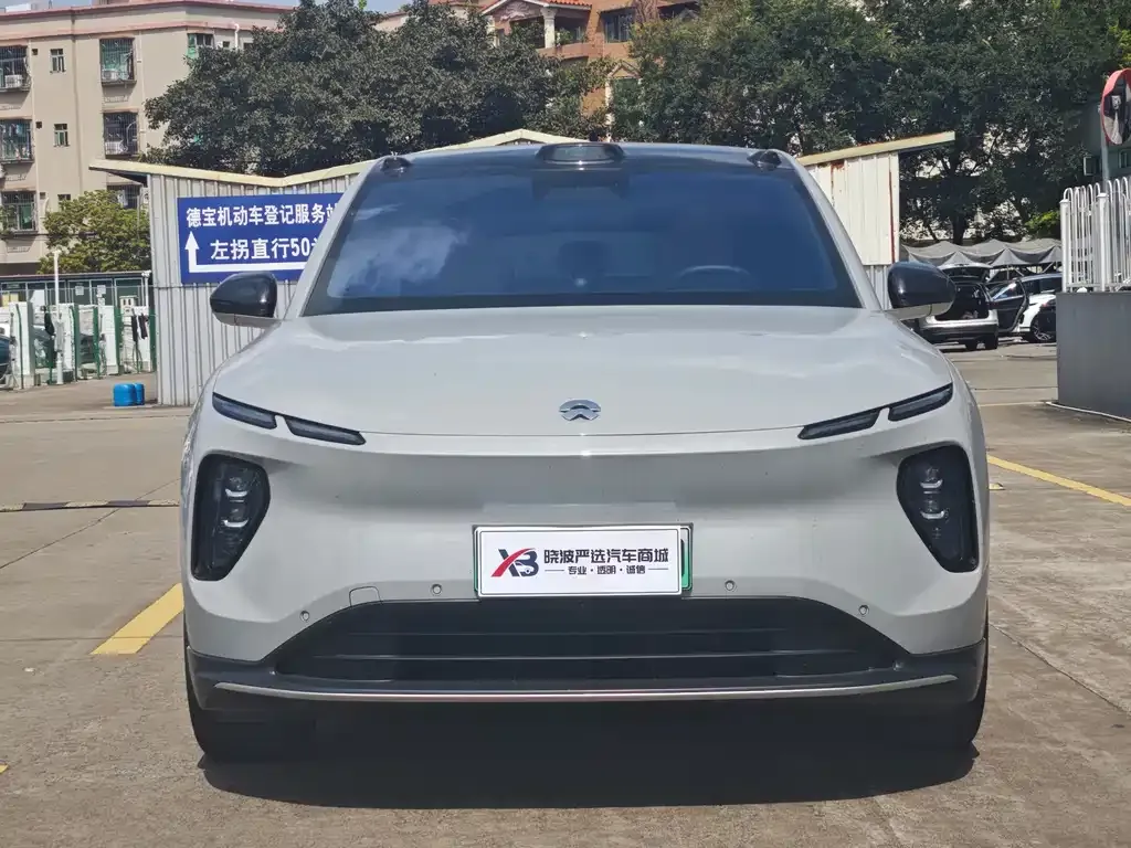 NIO EC6 — фото 10