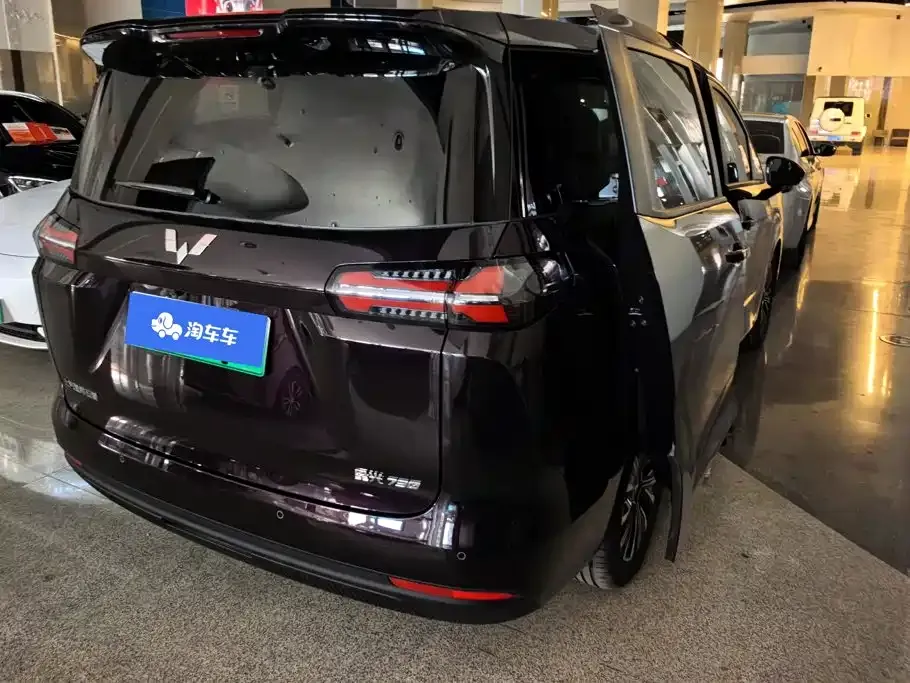 Wuling Starlight 730 New Energy — фото 7