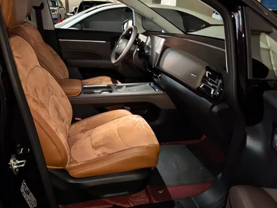Wuling Starlight 730 New Energy — фото 2