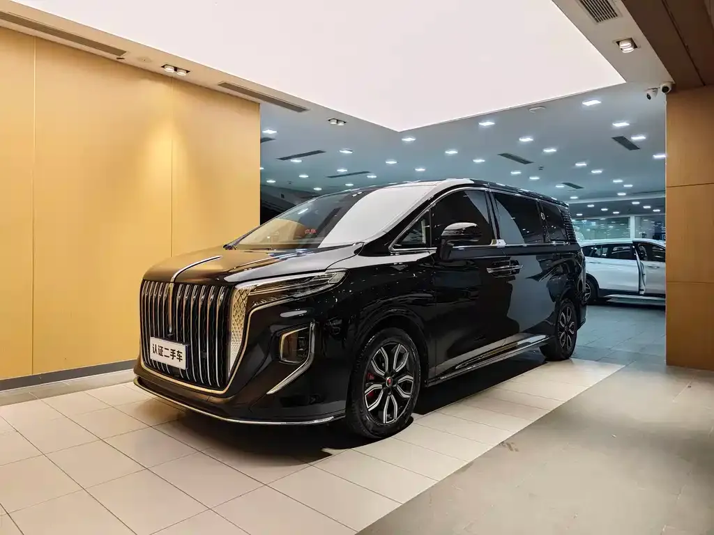 Hongqi HQ9 — фото 1