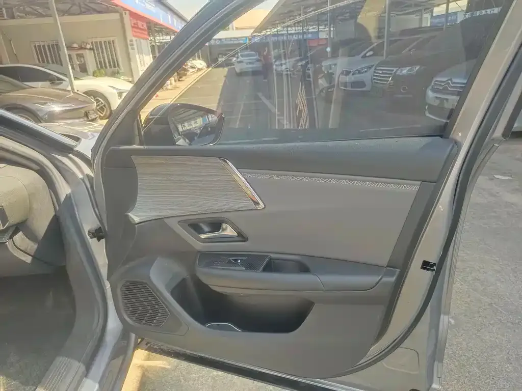 Citroen C5 X 2026 из CN, фото 9