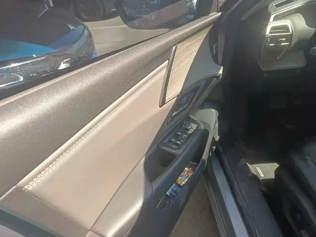 Citroen C5 X 2026 из CN, фото 4