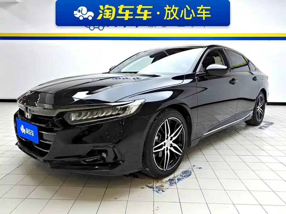 Honda Accord — фото 1