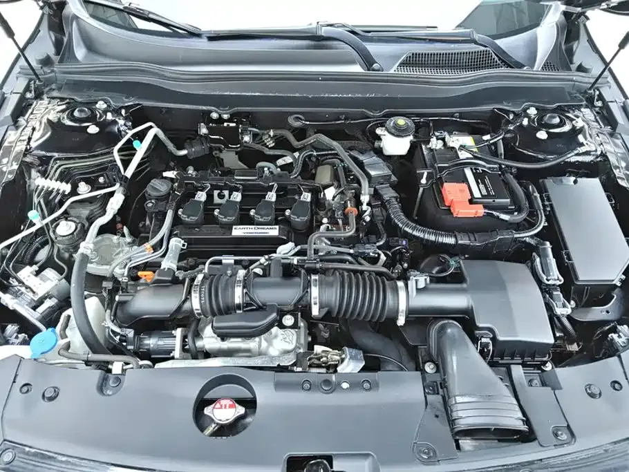 Honda Accord — фото 9