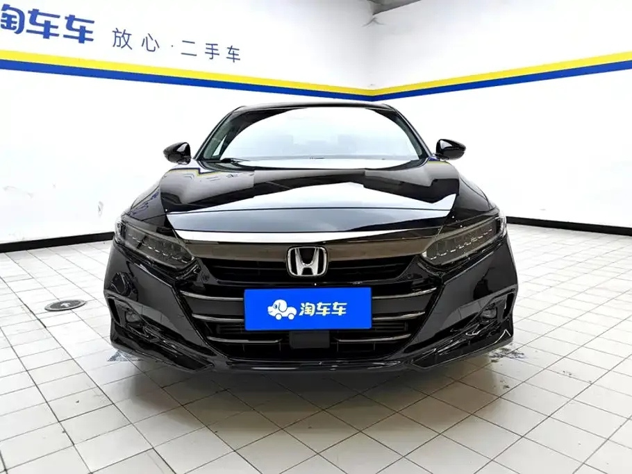 Honda Accord — фото 3