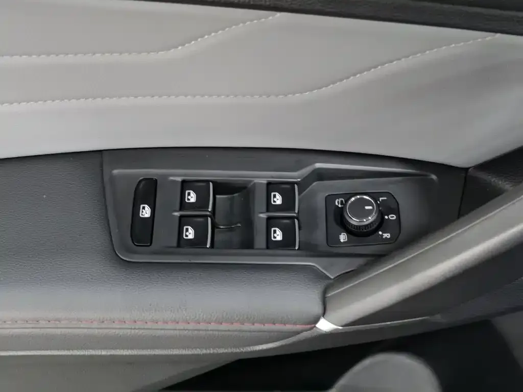 Volkswagen 途观L插电混动 — фото 3