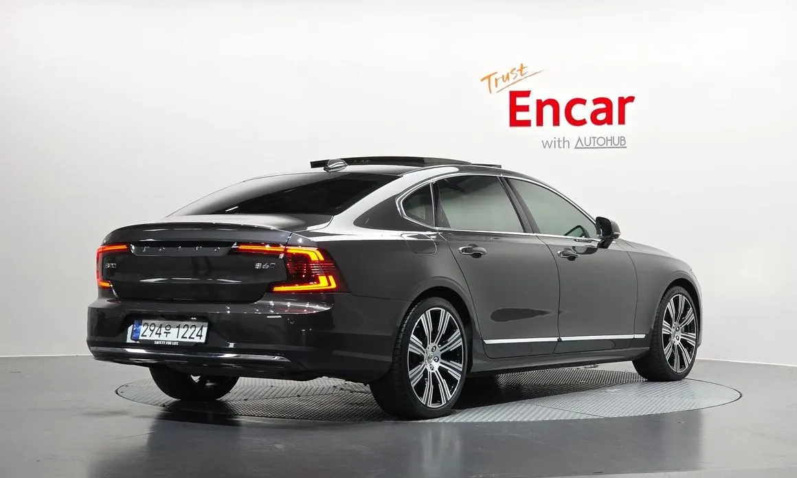 Volvo S90 2023 из KR, фото 6