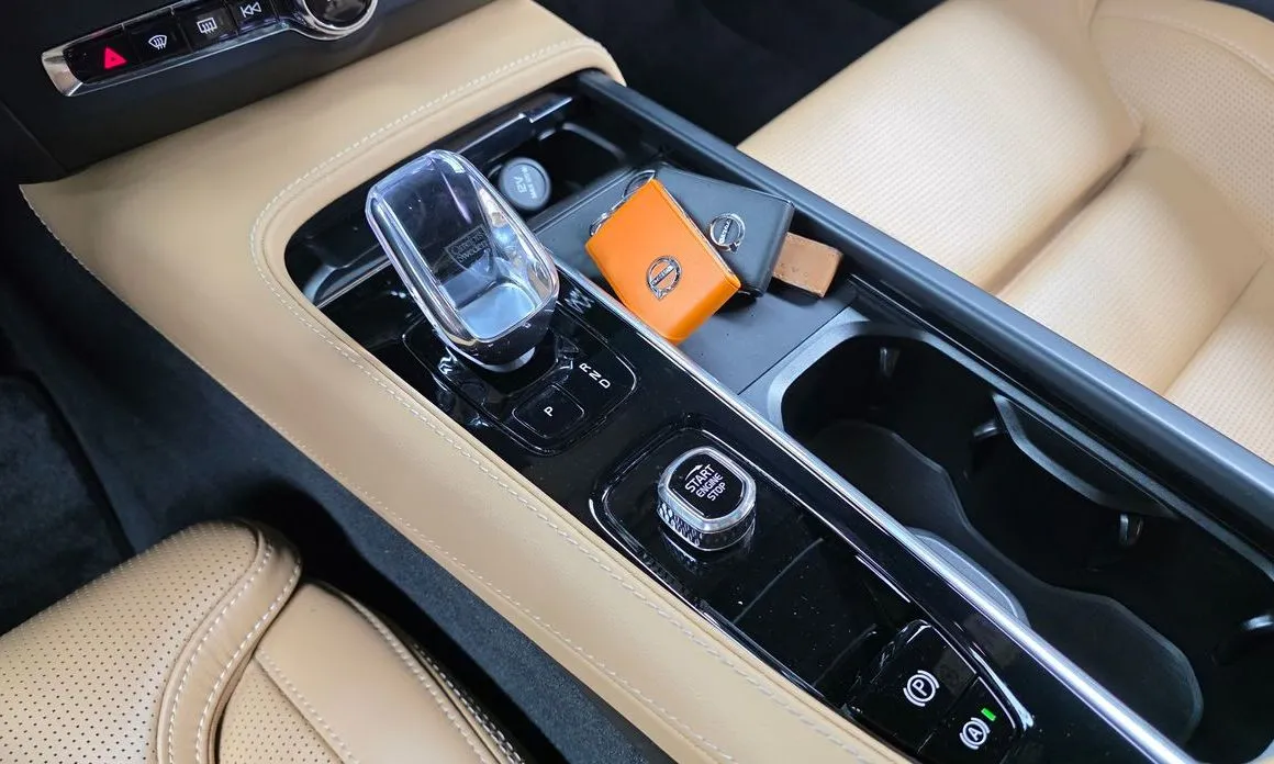Volvo S90 2023 из KR, фото 9