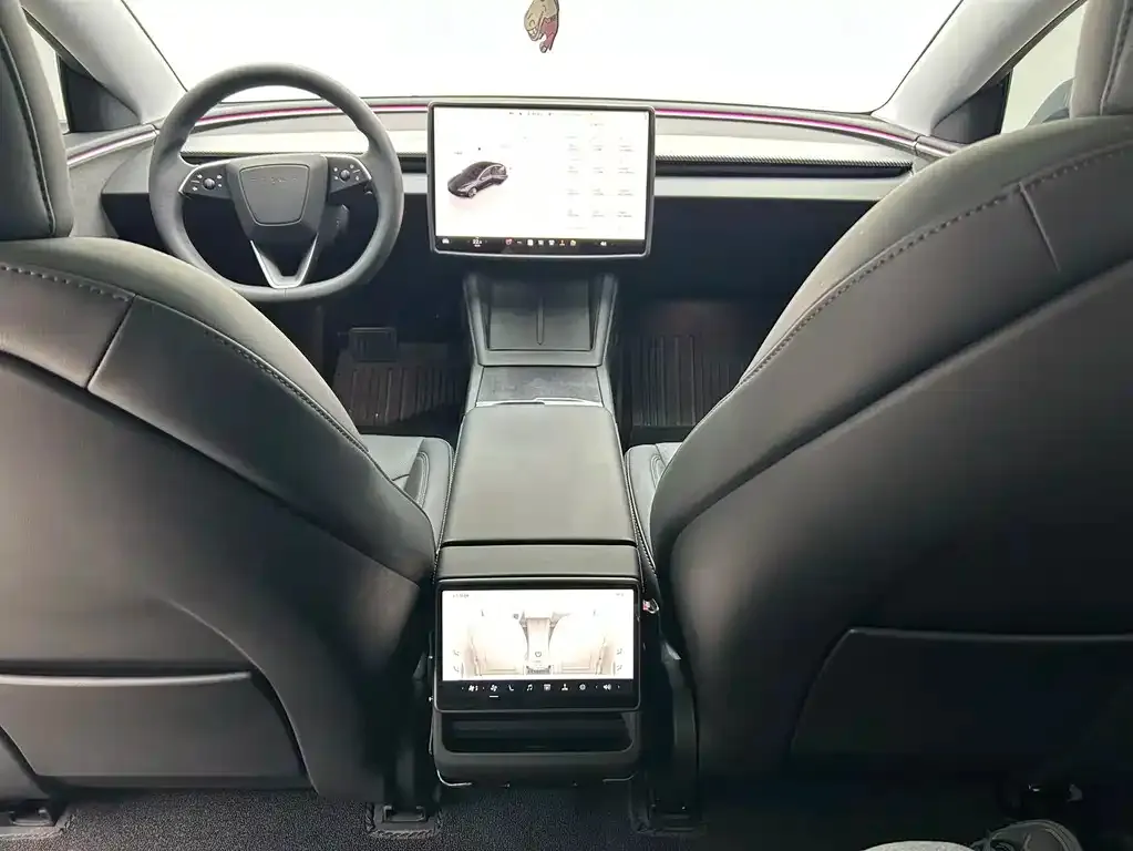 Tesla Model 3 — фото 7